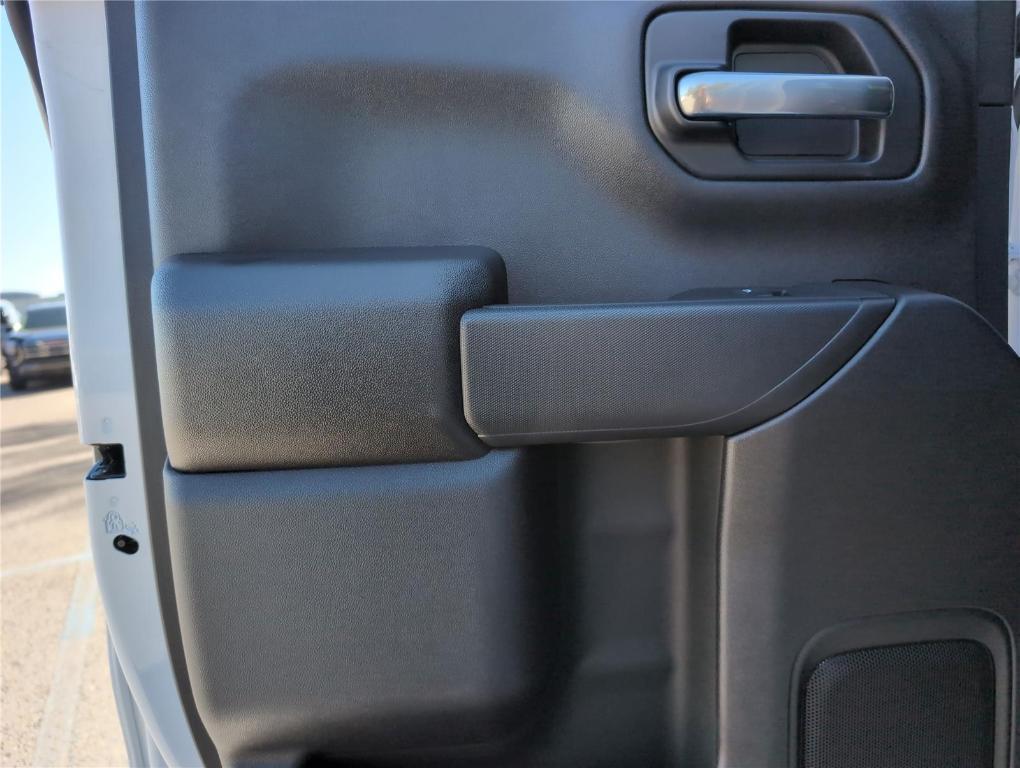 new 2026 GMC Sierra 1500 car, priced at $39,568