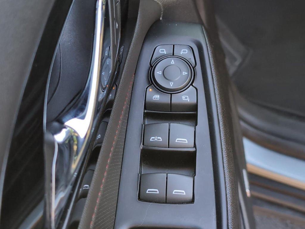 used 2023 Chevrolet Traverse car, priced at $35,324