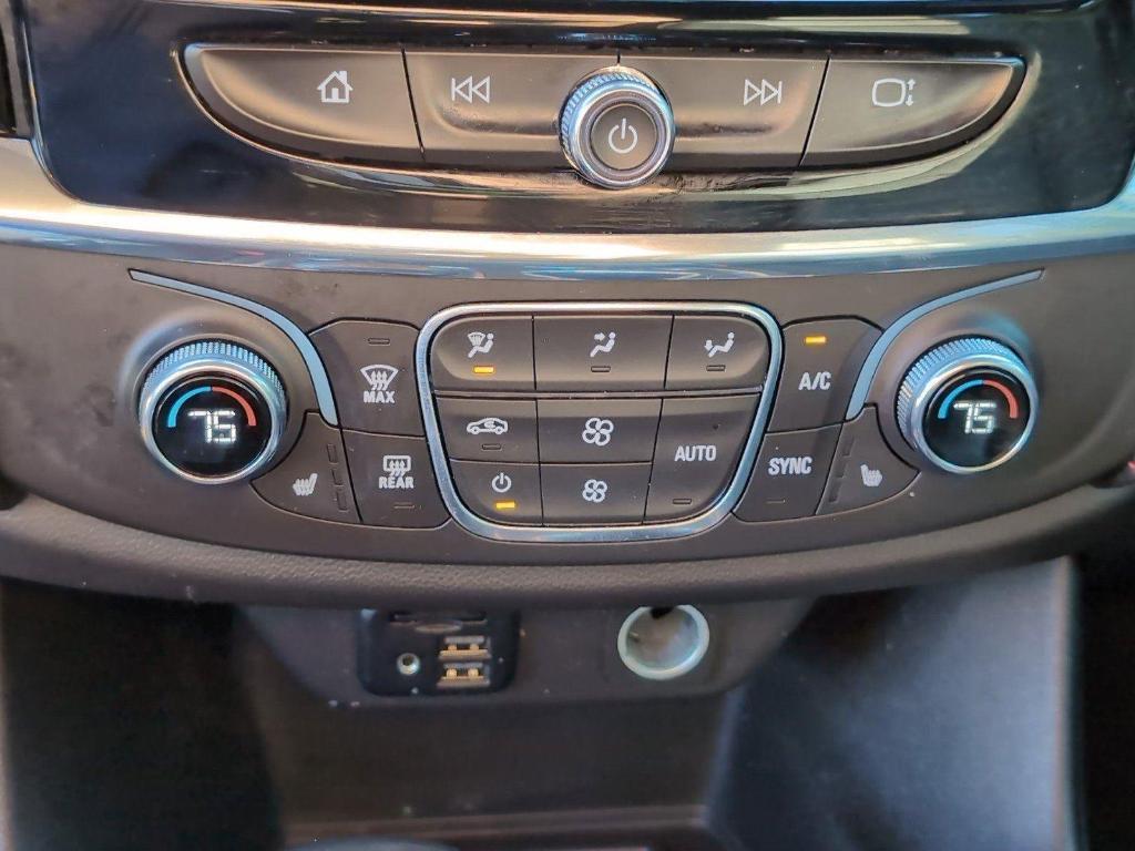 used 2023 Chevrolet Traverse car, priced at $35,324