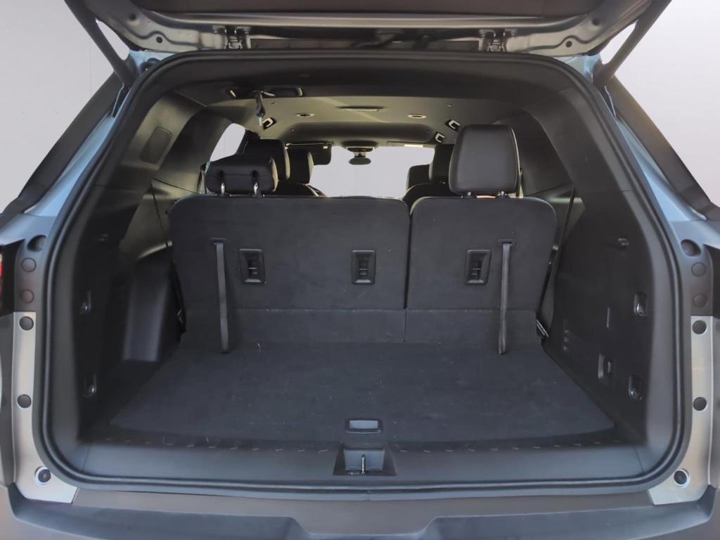 used 2023 Chevrolet Traverse car, priced at $35,324