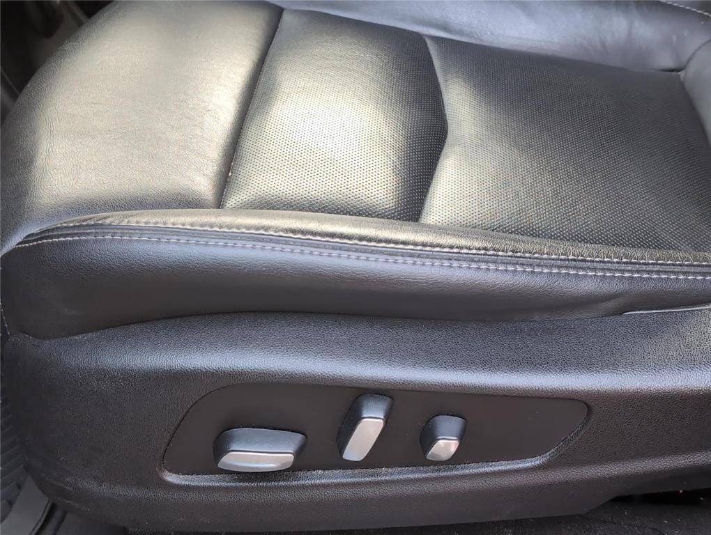 used 2021 Cadillac XT6 car, priced at $26,999