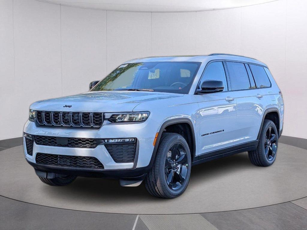 new 2027 Jeep Grand Cherokee L car, priced at $50,877