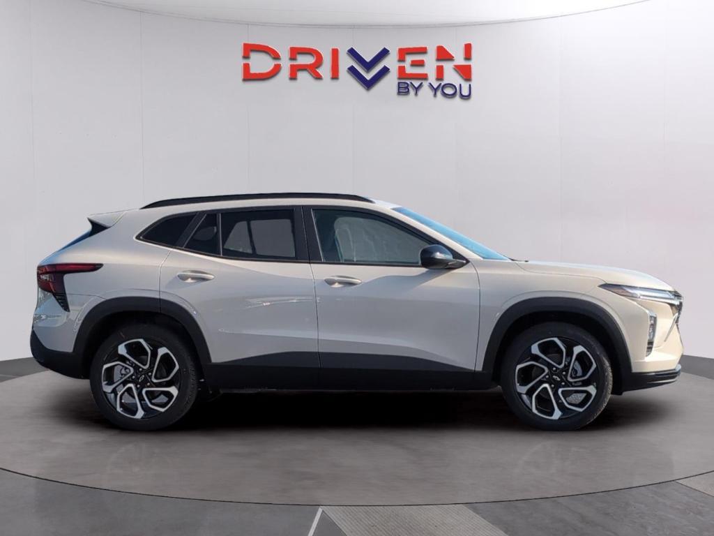 new 2026 Chevrolet Trax car, priced at $26,877