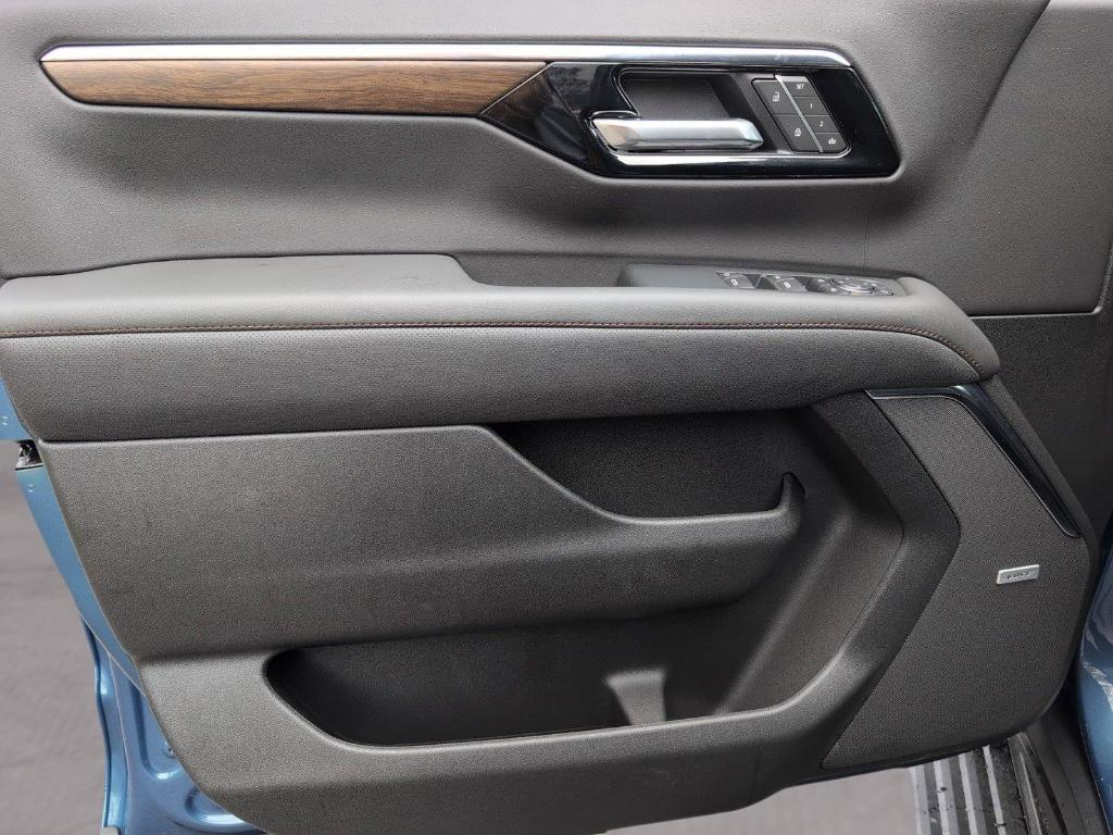 new 2026 Chevrolet Suburban car, priced at $87,075