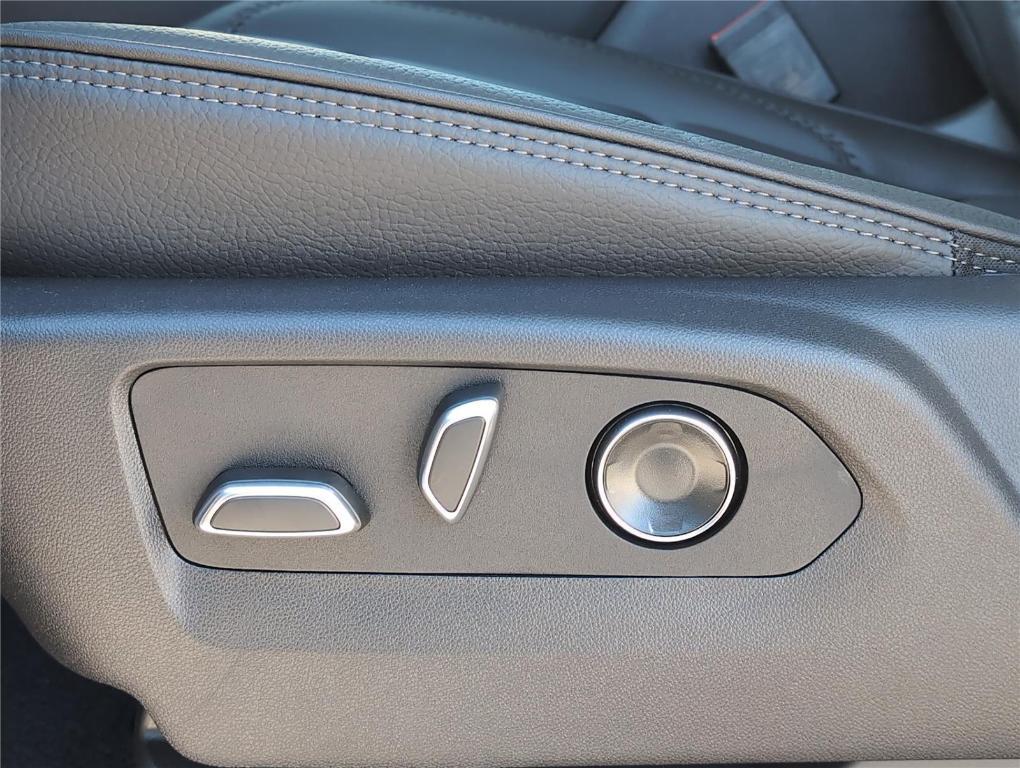 new 2026 GMC Sierra 2500 car, priced at $81,404