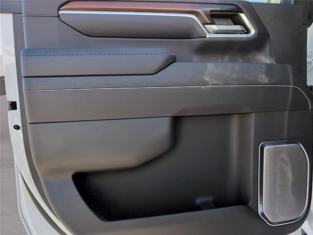 new 2026 GMC Sierra 2500 car, priced at $81,404