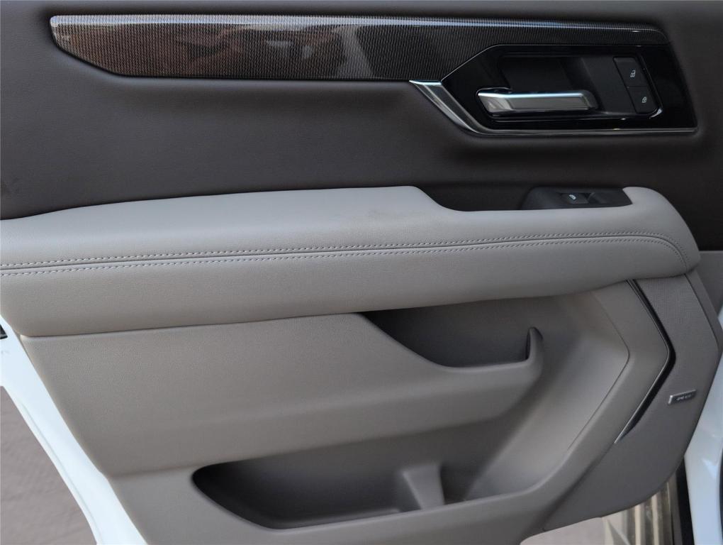 new 2025 GMC Yukon XL car, priced at $74,300