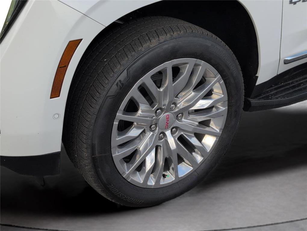 new 2025 GMC Yukon XL car, priced at $74,300