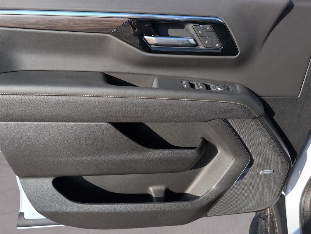 new 2026 Chevrolet Suburban car, priced at $84,830