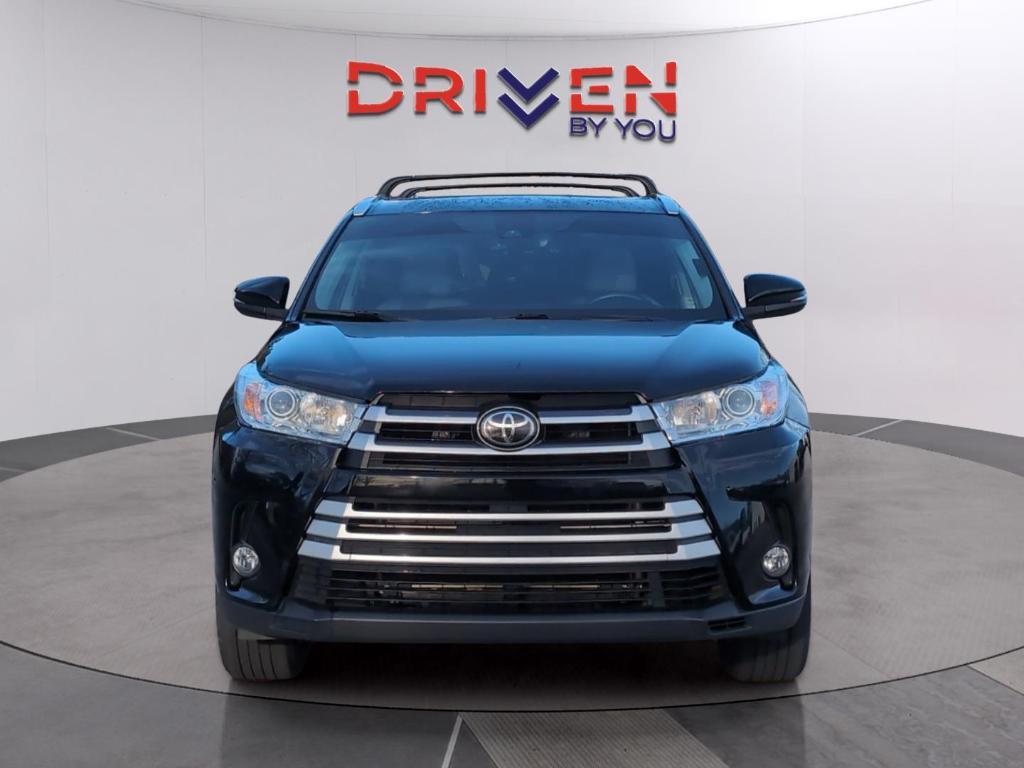 used 2019 Toyota Highlander car, priced at $25,899