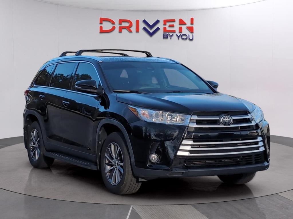 used 2019 Toyota Highlander car, priced at $25,899