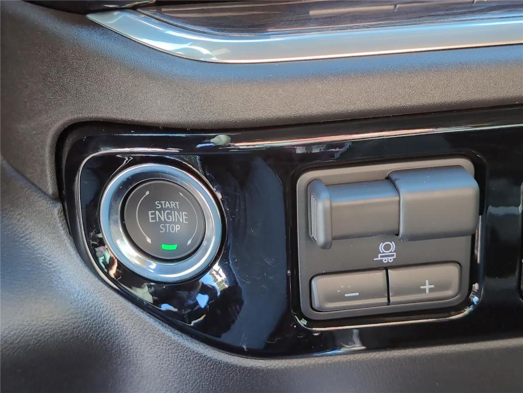 new 2025 Chevrolet Silverado 2500 car, priced at $72,551