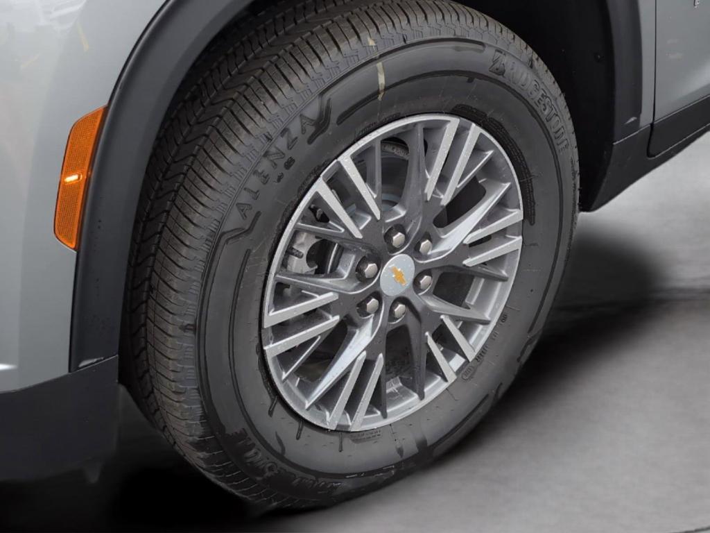 new 2026 Chevrolet Traverse car, priced at $42,975