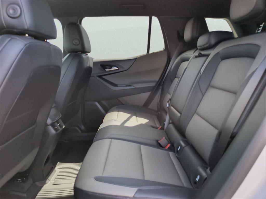 new 2026 Chevrolet Equinox car, priced at $31,421
