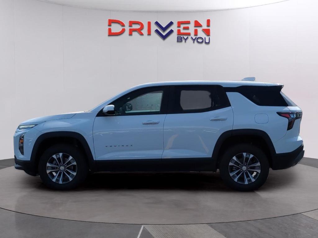 new 2026 Chevrolet Equinox car, priced at $31,421