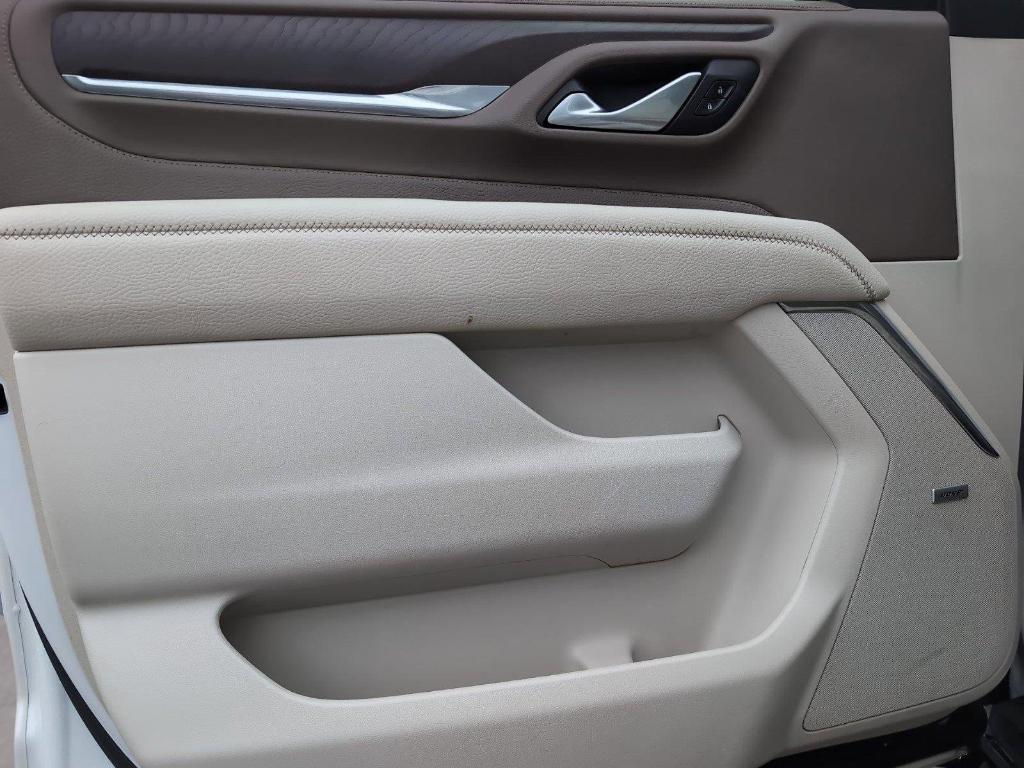 used 2022 GMC Yukon XL car, priced at $50,224