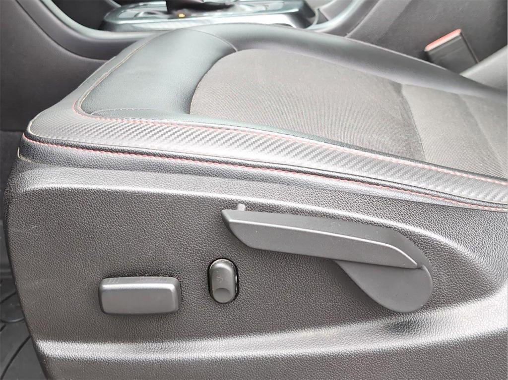 used 2020 GMC Canyon car, priced at $22,999