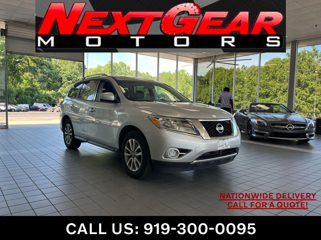 used 2016 Nissan Pathfinder car, priced at $11,990