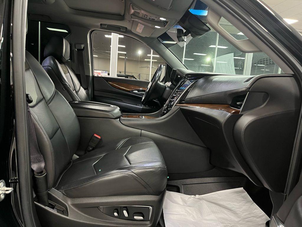 used 2017 Cadillac Escalade ESV car, priced at $28,420