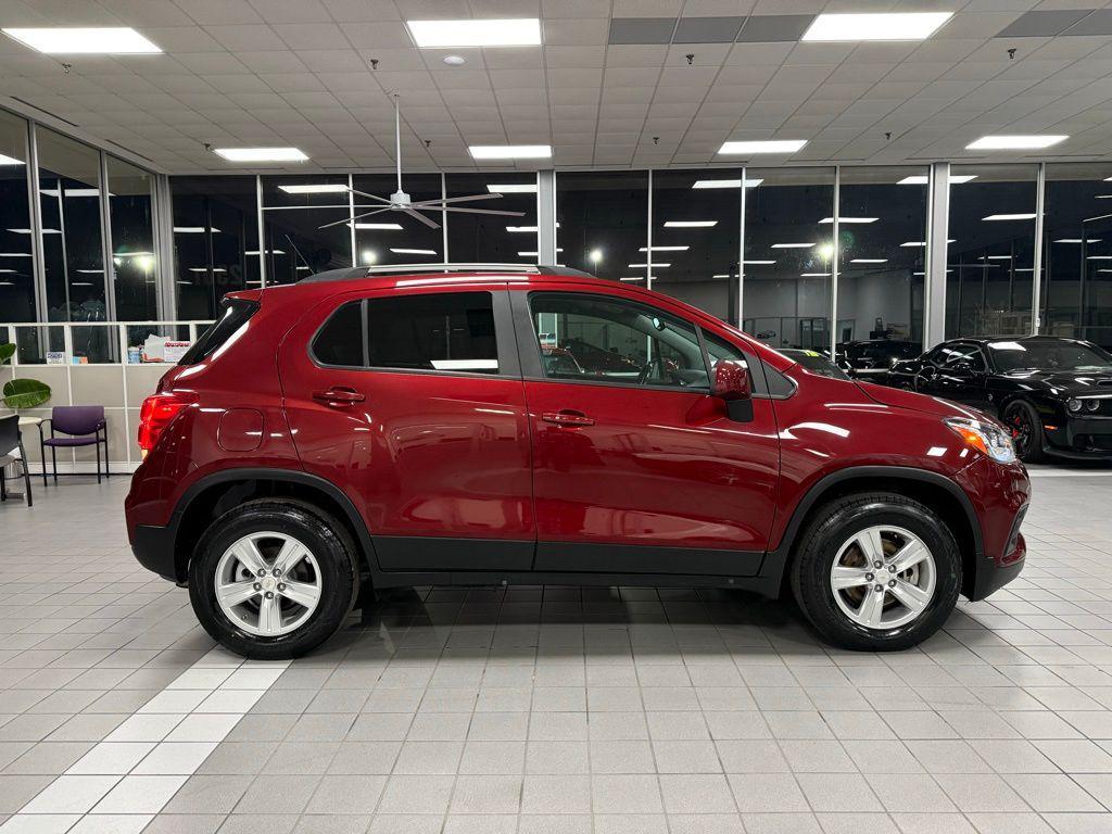 used 2022 Chevrolet Trax car, priced at $15,990