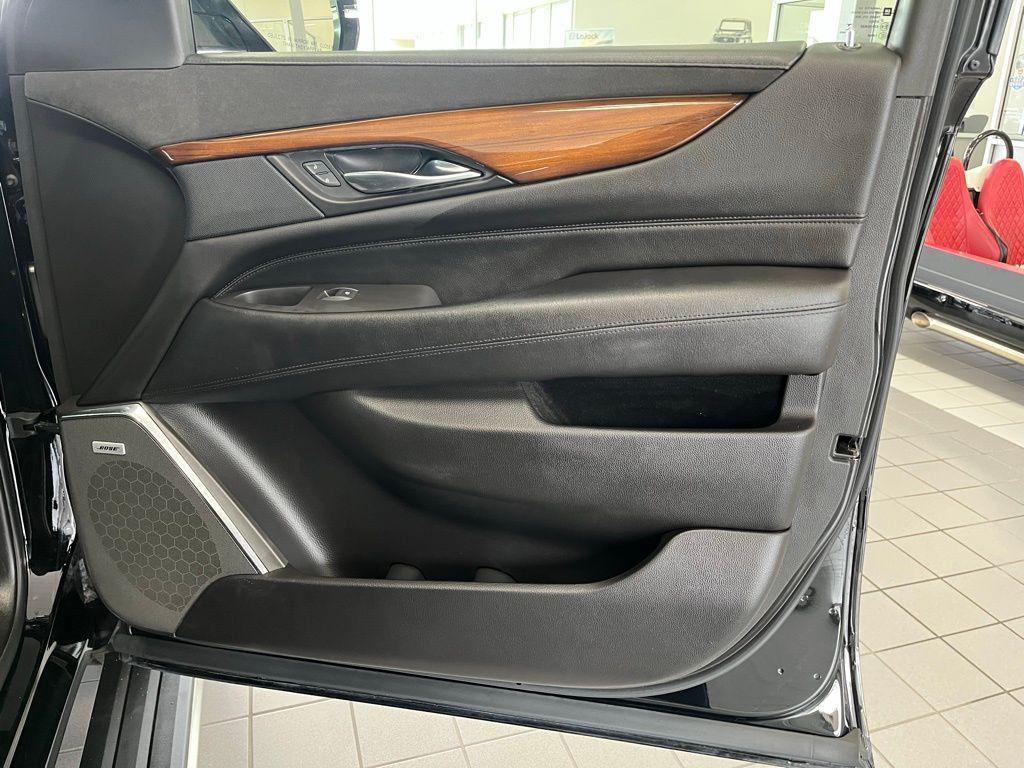 used 2015 Cadillac Escalade car, priced at $23,479