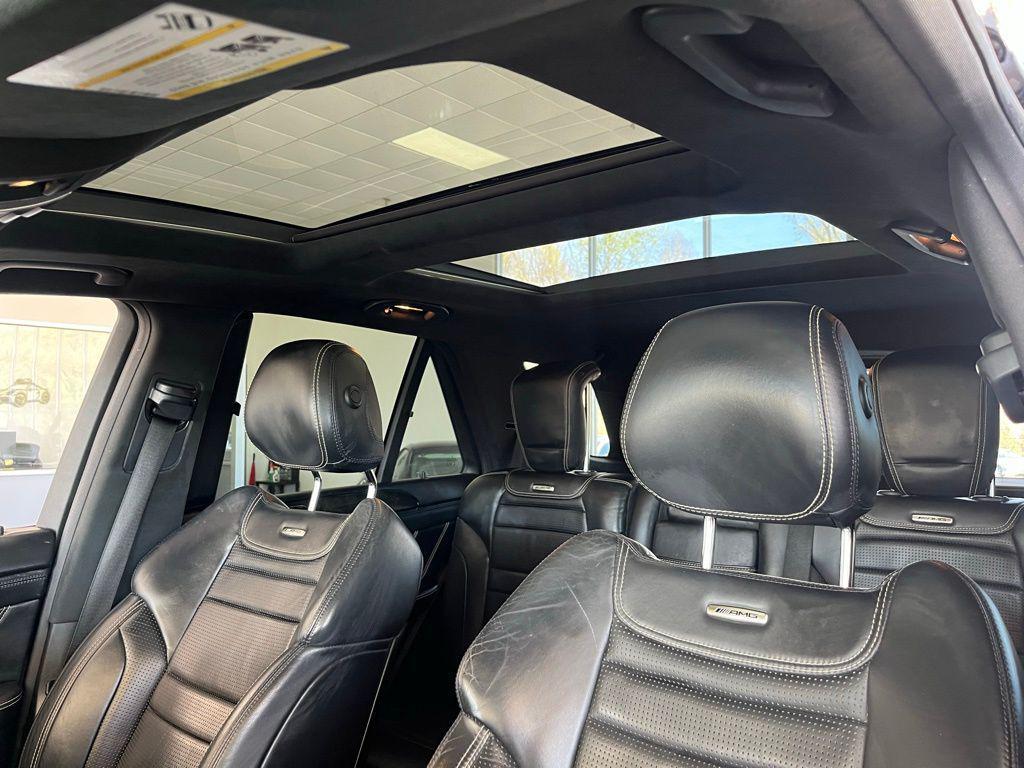 used 2015 Mercedes-Benz M-Class car, priced at $21,990