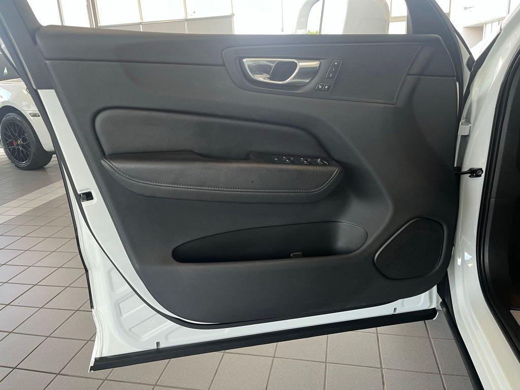 used 2022 Volvo XC60 car, priced at $26,997