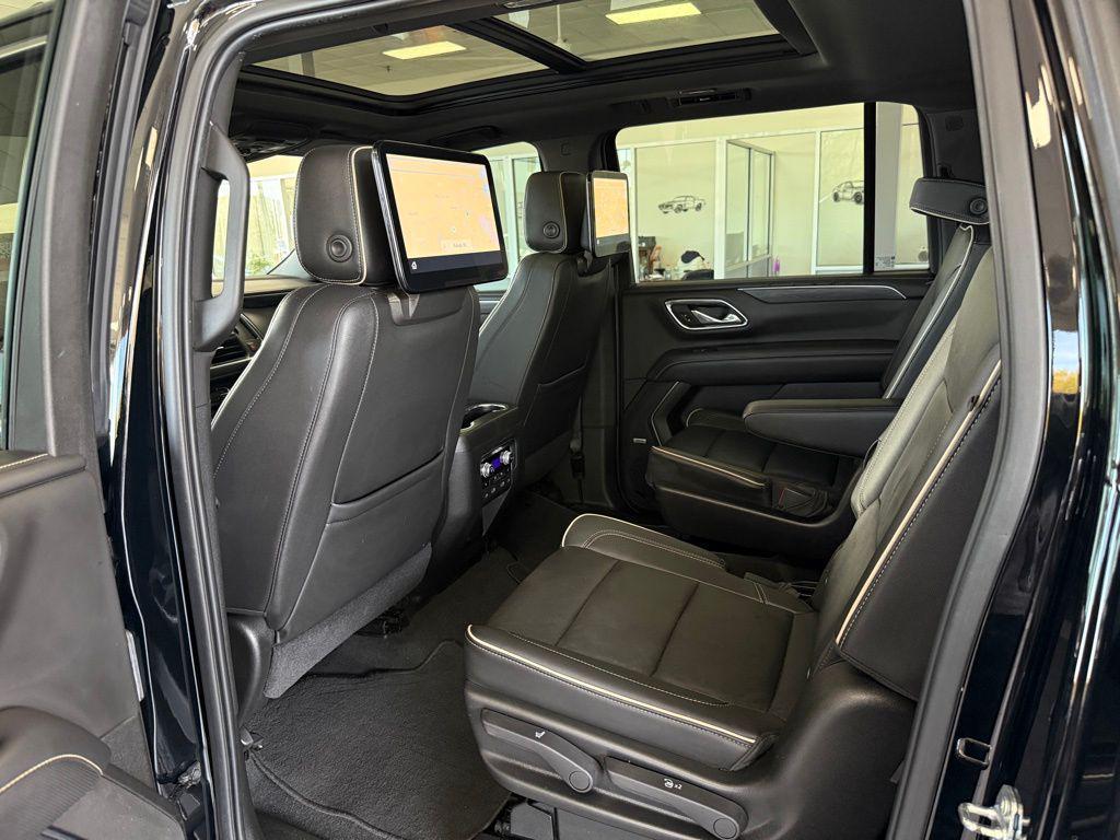 used 2021 GMC Yukon XL car, priced at $35,890