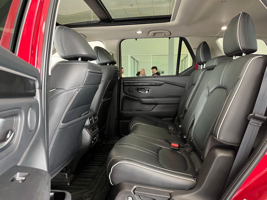 used 2023 Honda Pilot car, priced at $34,596