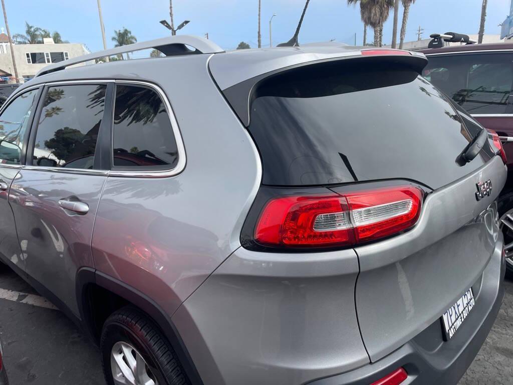 used 2016 Jeep Cherokee car, priced at $9,977