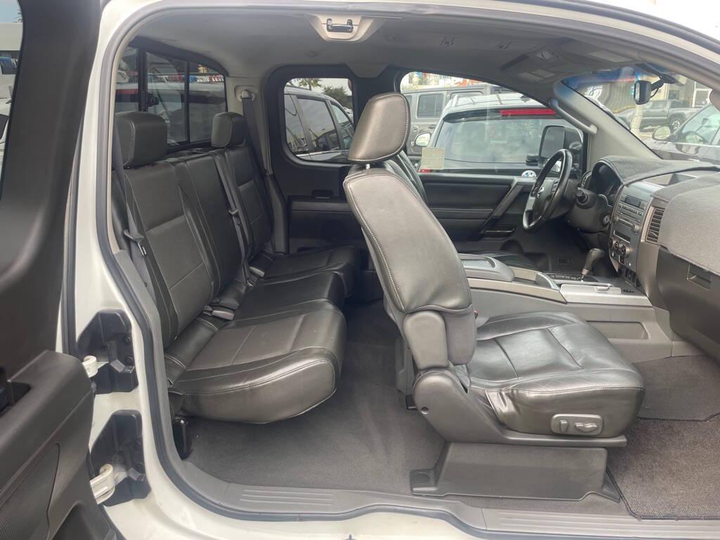 used 2006 Nissan Titan car, priced at $8,977