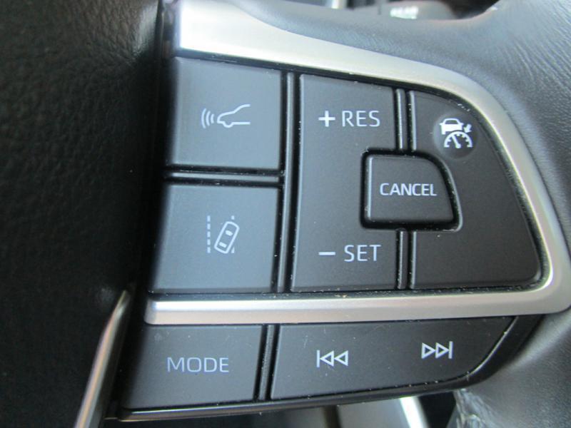 used 2023 Toyota Highlander car, priced at $35,900