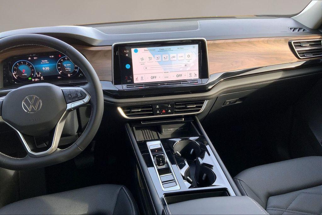 new 2026 Volkswagen Atlas car, priced at $43,208