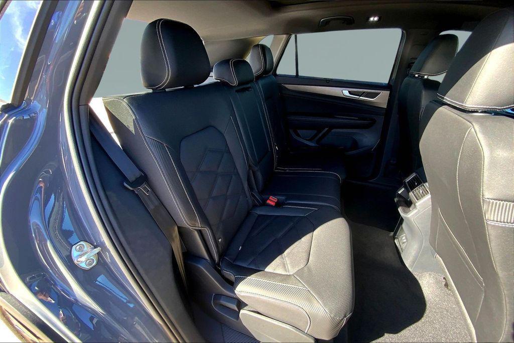 used 2026 Volkswagen Atlas Cross Sport car, priced at $40,431