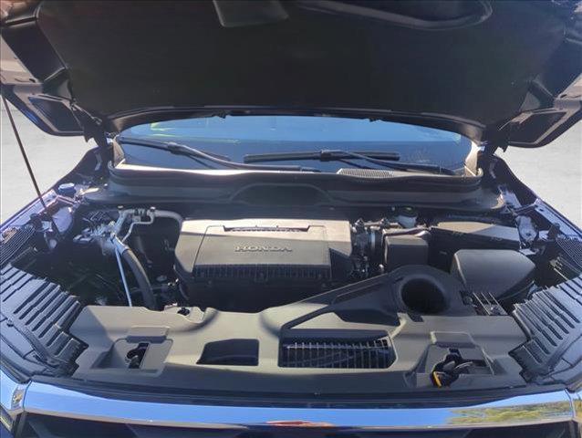 new 2025 Honda Pilot car, priced at $45,267