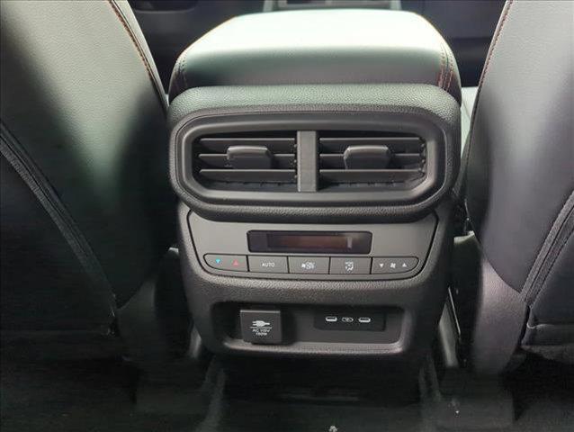 new 2025 Honda Pilot car, priced at $48,284