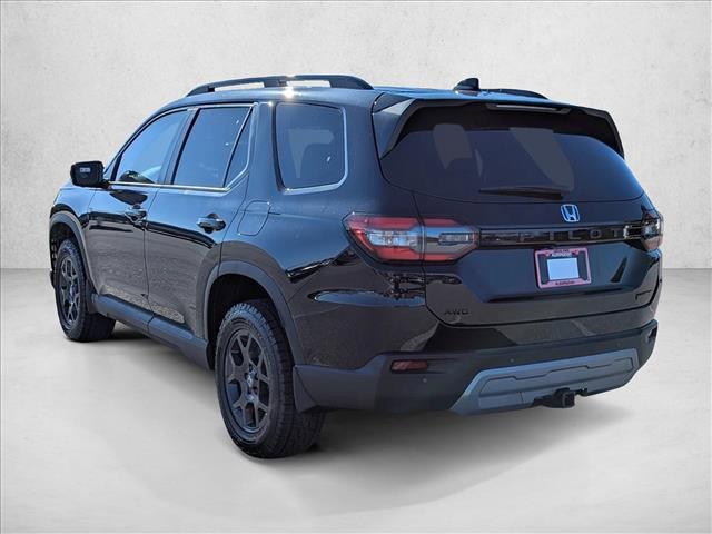 new 2025 Honda Pilot car, priced at $48,284