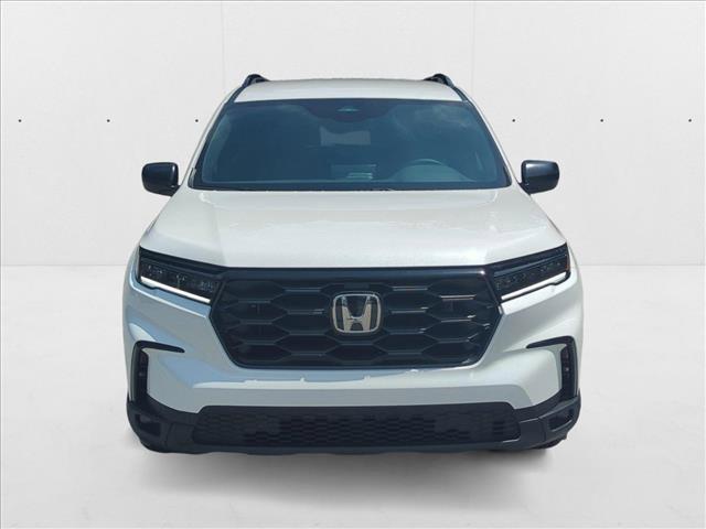 used 2025 Honda Pilot car, priced at $37,399