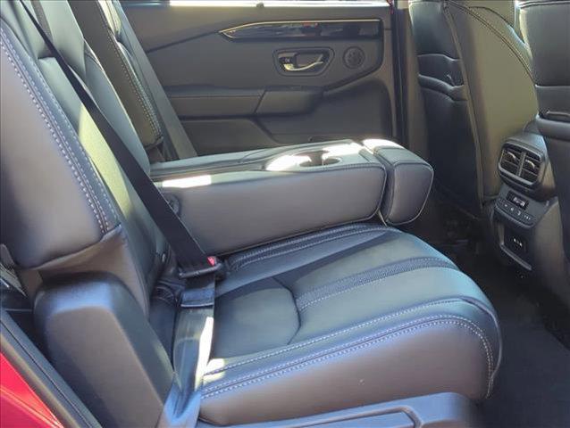 new 2025 Honda Pilot car, priced at $49,166