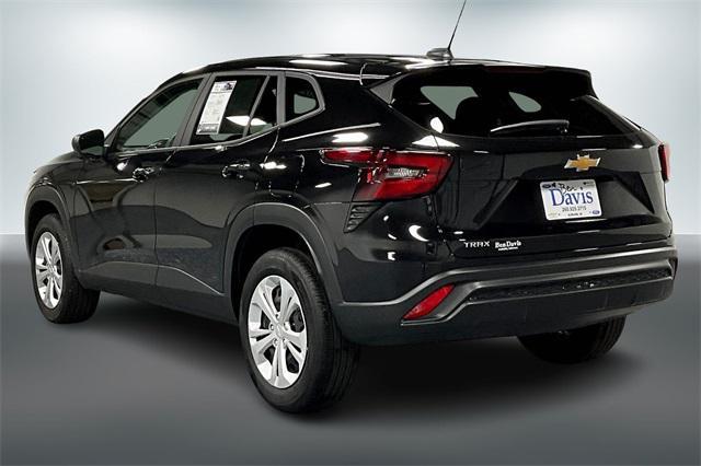 used 2025 Chevrolet Trax car, priced at $19,522