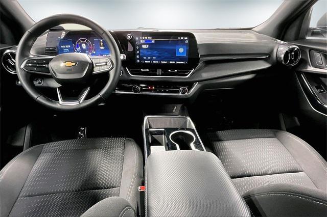 used 2025 Chevrolet Equinox car, priced at $27,214