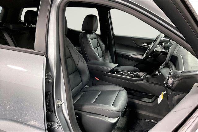 new 2026 Chevrolet Equinox car, priced at $32,583