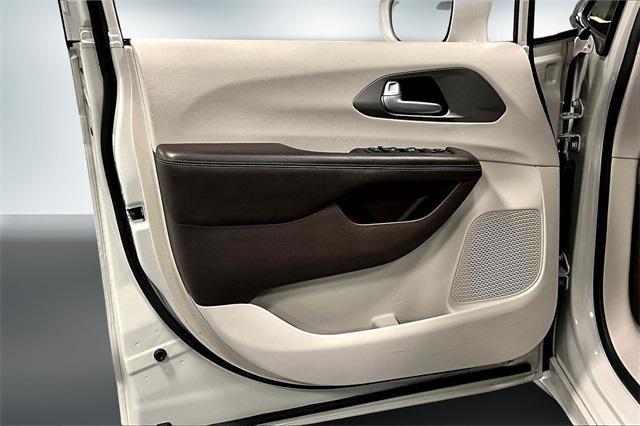 used 2017 Chrysler Pacifica car, priced at $11,977