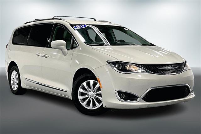 used 2017 Chrysler Pacifica car, priced at $11,635