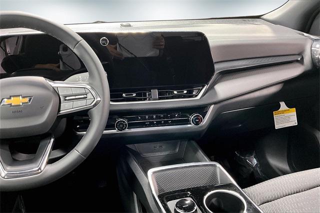 new 2026 Chevrolet Equinox car, priced at $28,663