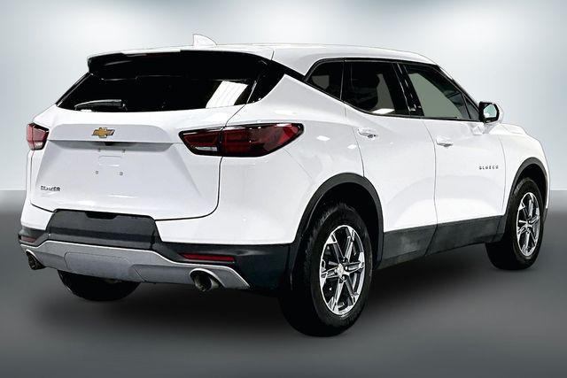 used 2025 Chevrolet Blazer car, priced at $27,999