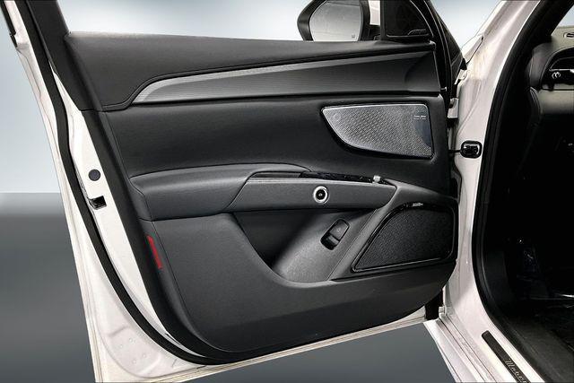 used 2024 Maserati Grecale car, priced at $28,577