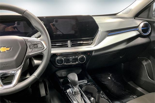 used 2025 Chevrolet Trax car, priced at $22,130