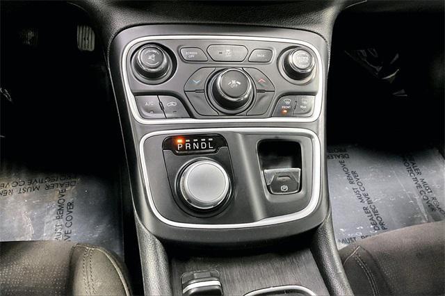 used 2015 Chrysler 200 car, priced at $5,820