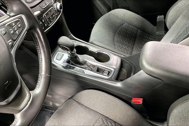 used 2022 Chevrolet Equinox car, priced at $19,467